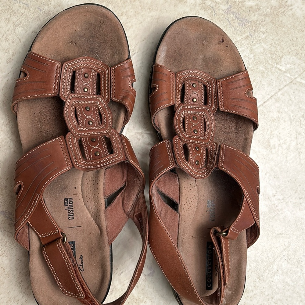 Clark’s Sandals. Size 10M. Brown.